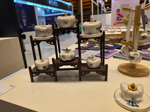 Korean crafts and ceramics at COEX