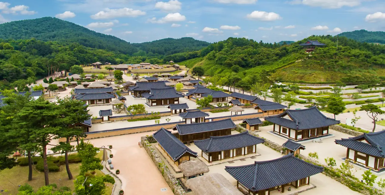 Ultimate Buyeo Travel Guide – Experience the Best of Baekje’s History, Scenic Landscapes, and K-Drama Spots