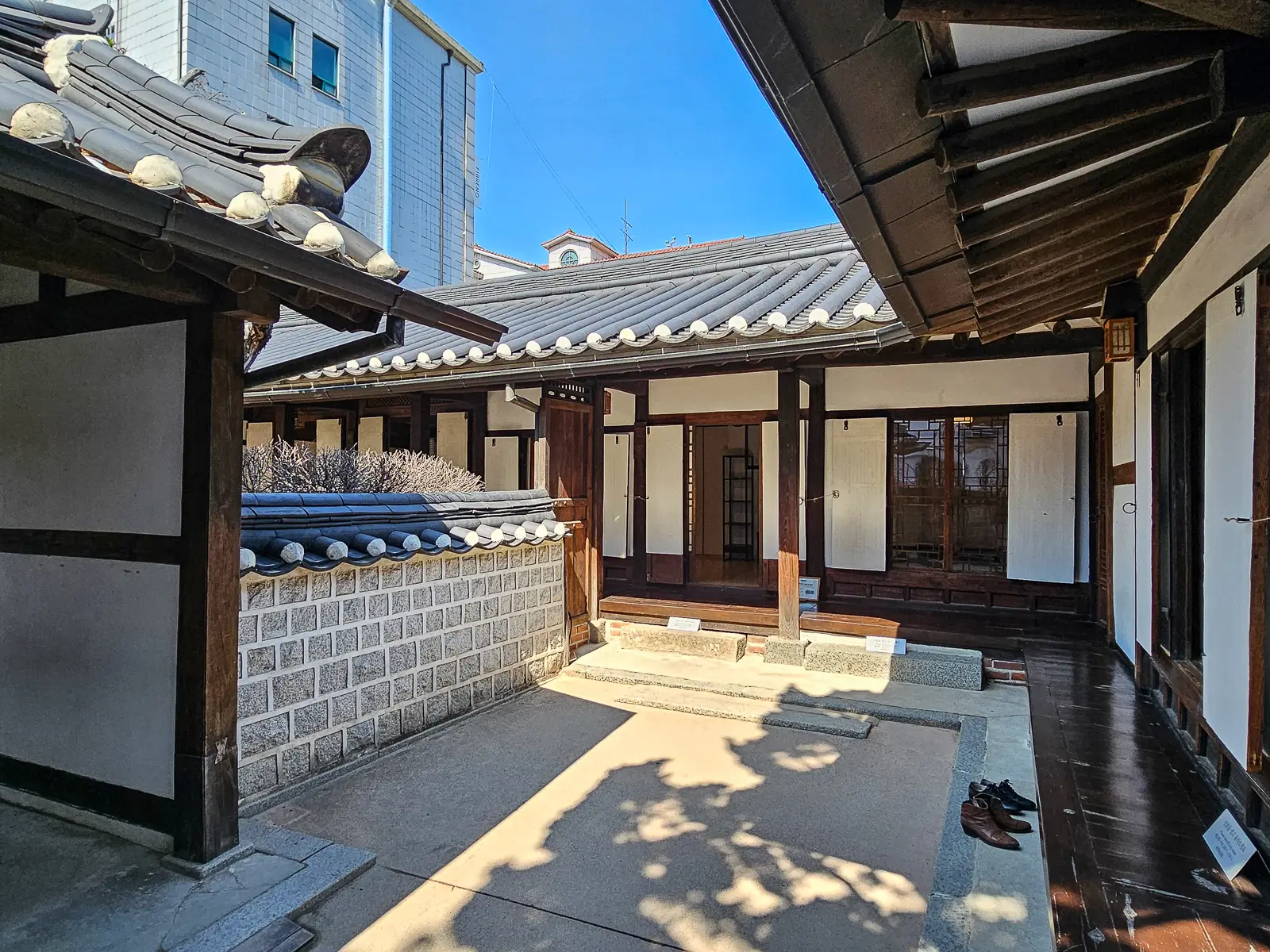 Bukchon Walking Tour