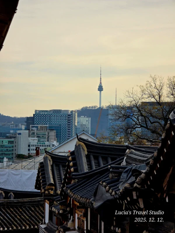 Bukchon Hanok Village, Bukchon Afternoon Walk