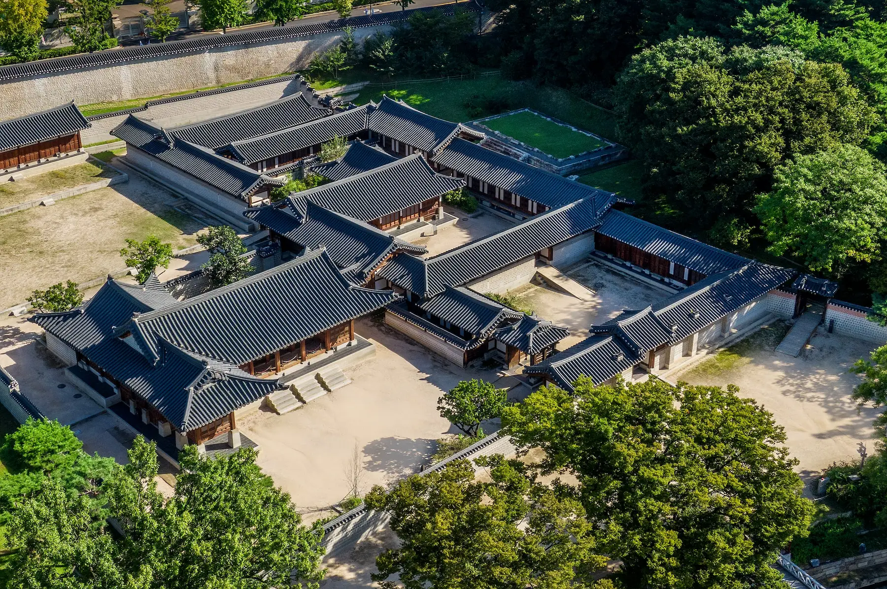 Gyeongbokgung Palace - Geoncheonggung