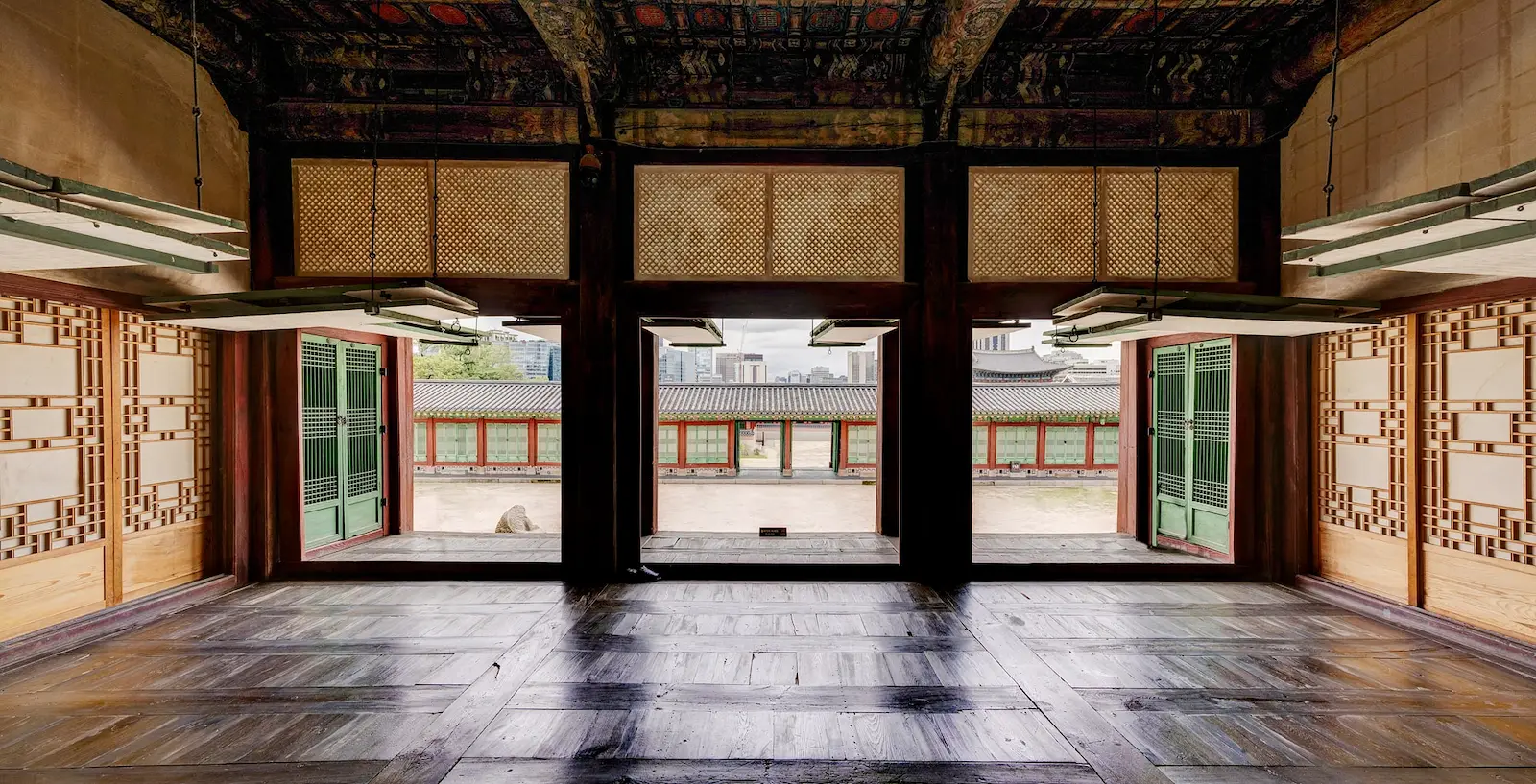 Gyeongbokgung_Jagyeongjeon
