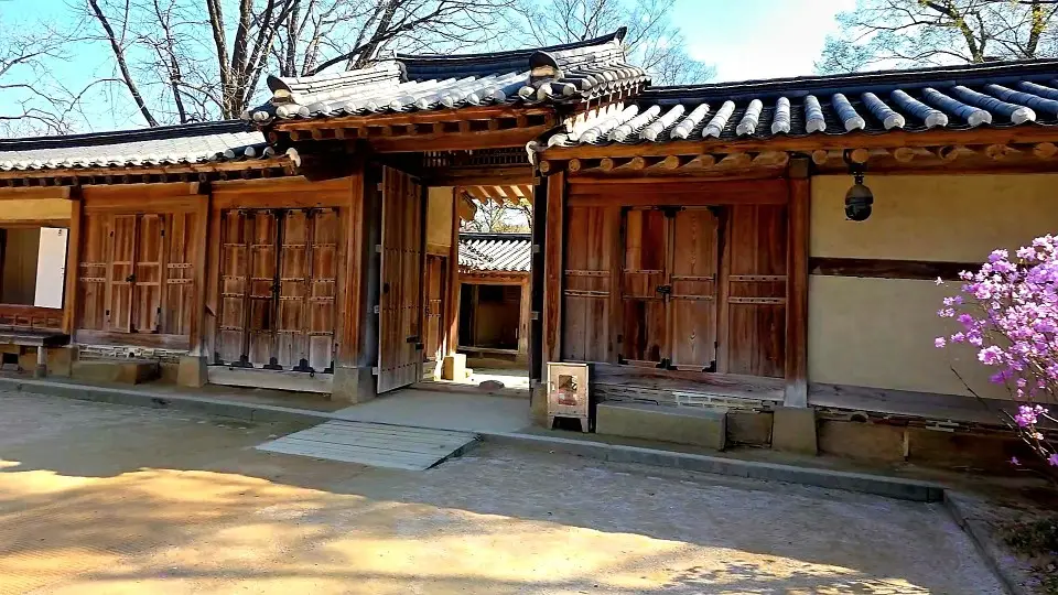 Changdeokgung Palace - Nakseonjae