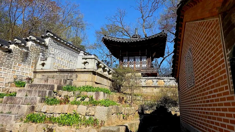 Changdeokgung Palace Complete Guide: Tickets, Secret Garden & Tips (2026)
