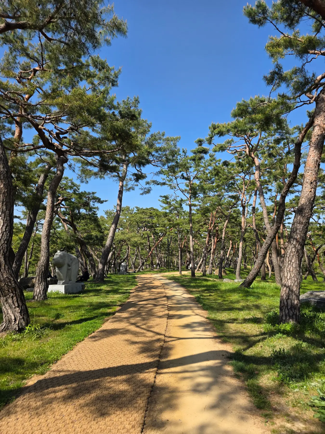 Gongju Travel Guide - Gomanaru
