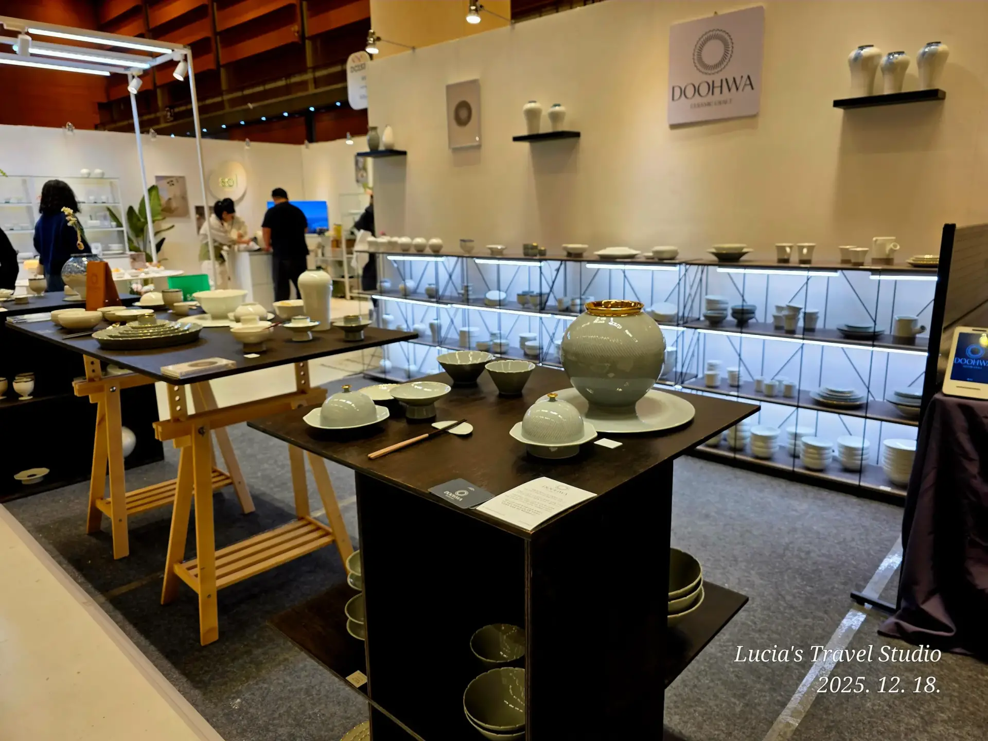 The Beauty of Korean Crafts and Ceramics at COEX — A Glimpse into Today's Korean Culture