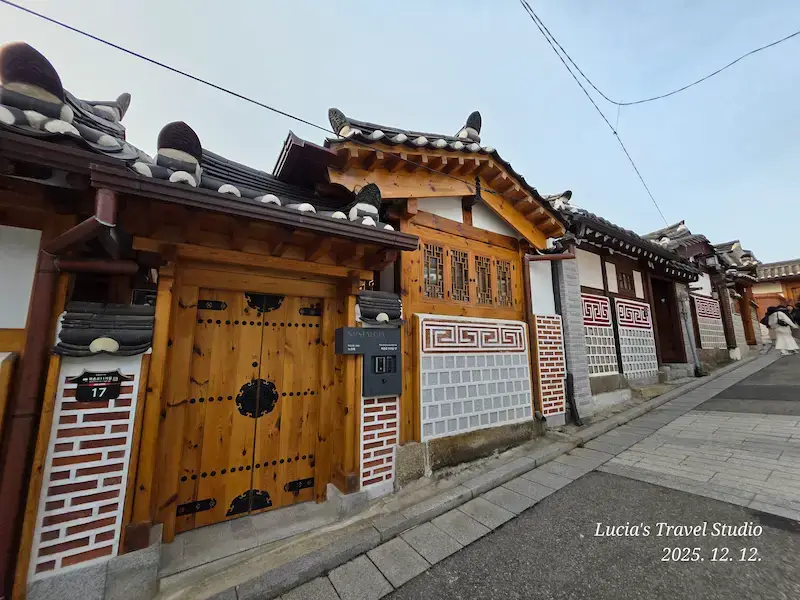 Bukchon in the Afternoon: A Quiet, Beautiful Walk Through Seoul’s Hanok Village