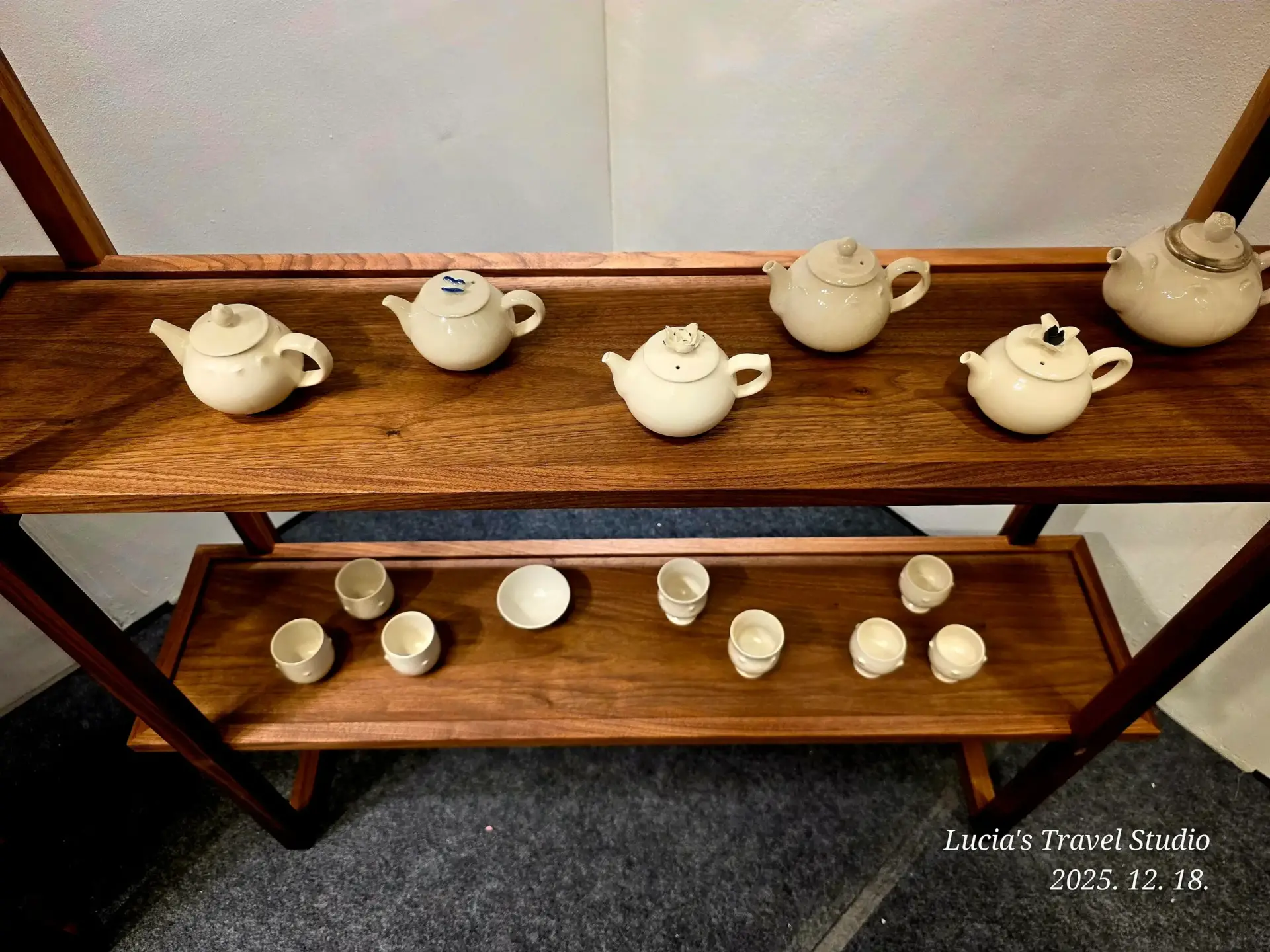 The Beauty of Korean Crafts and Ceramics at COEX — A Glimpse into Today's Korean Culture