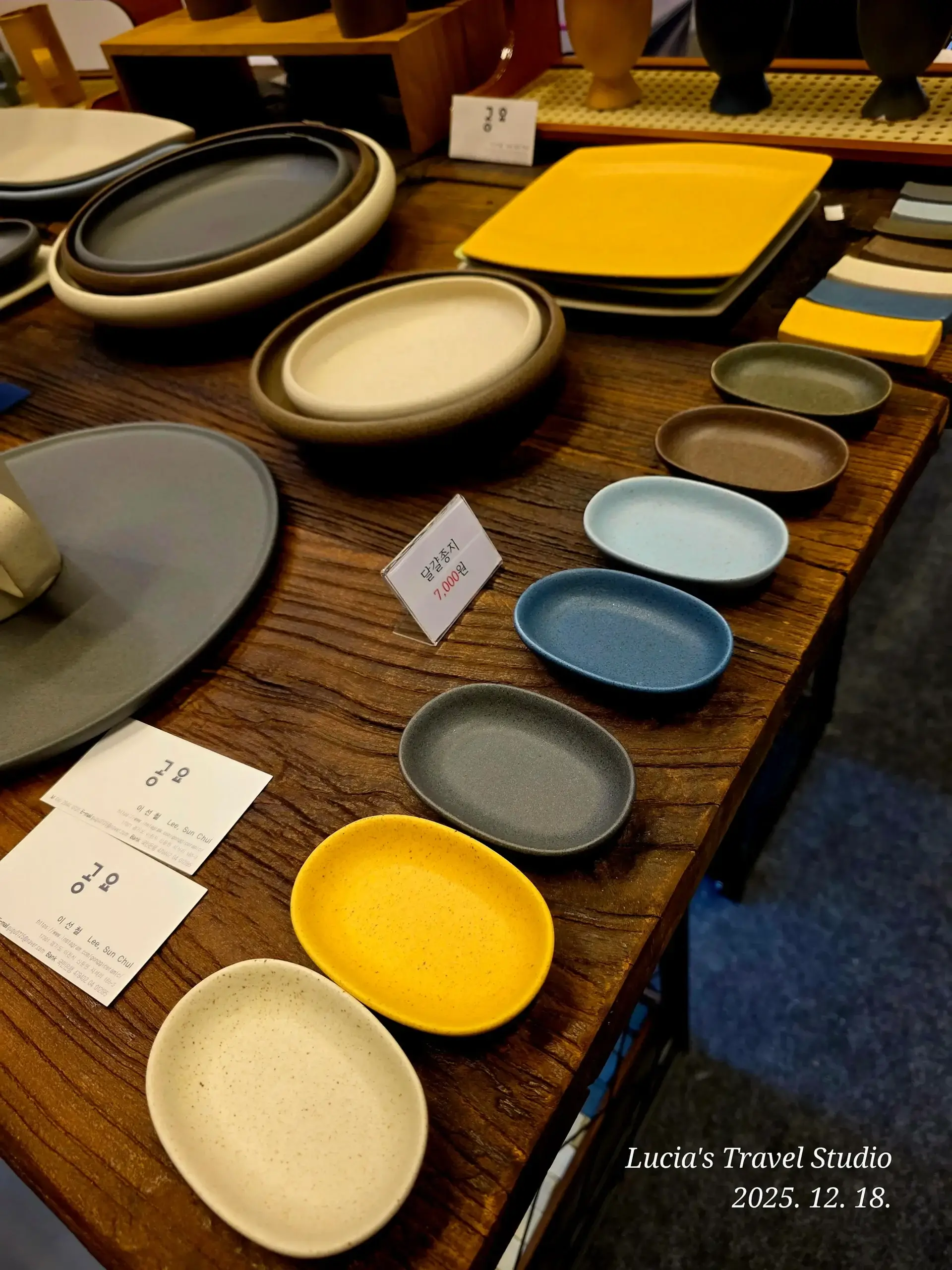 The Beauty of Korean Crafts and Ceramics at COEX — A Glimpse into Today's Korean Culture