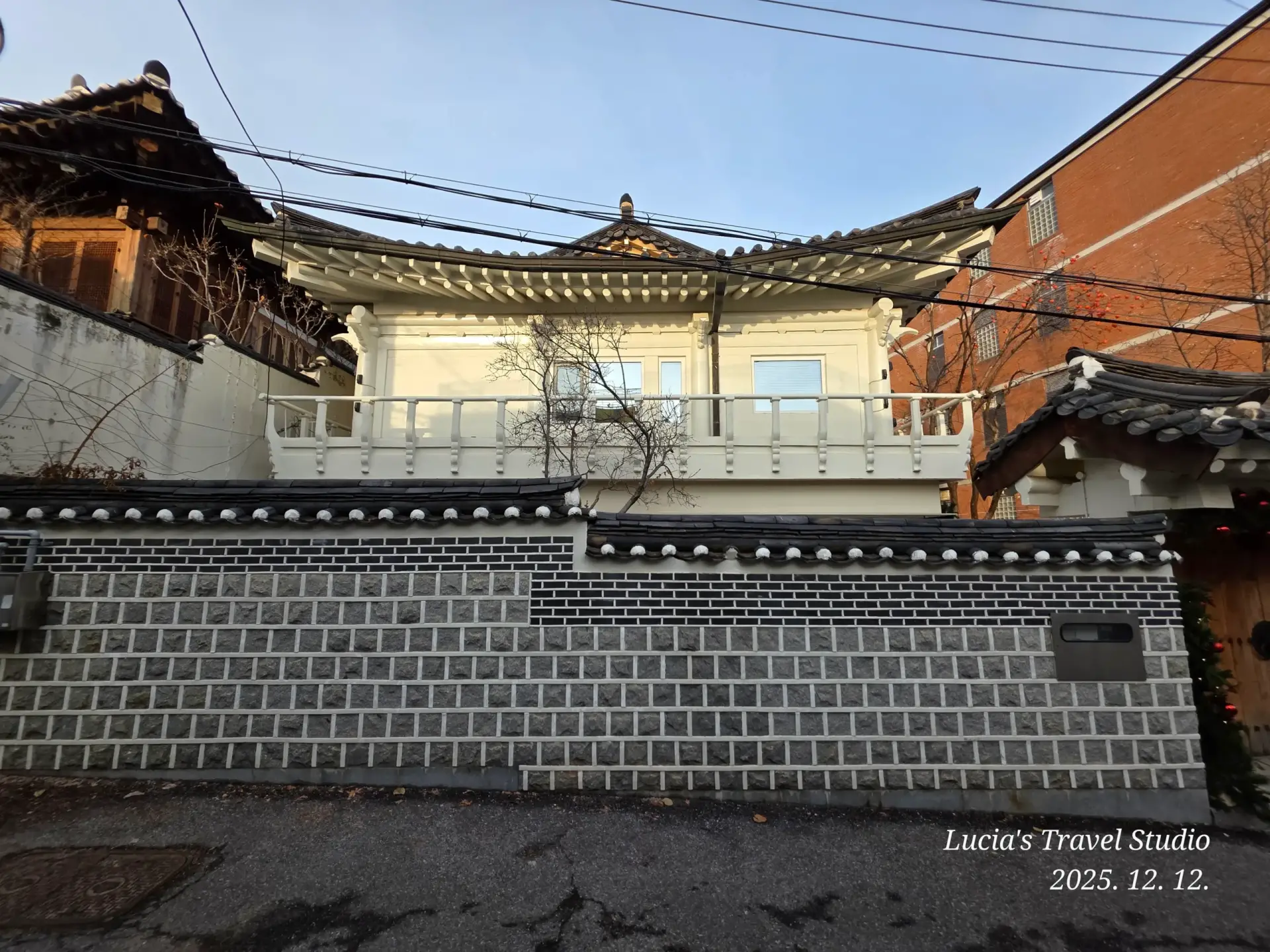Bukchon in the Afternoon: A Quiet, Beautiful Walk Through Seoul’s Hanok Village