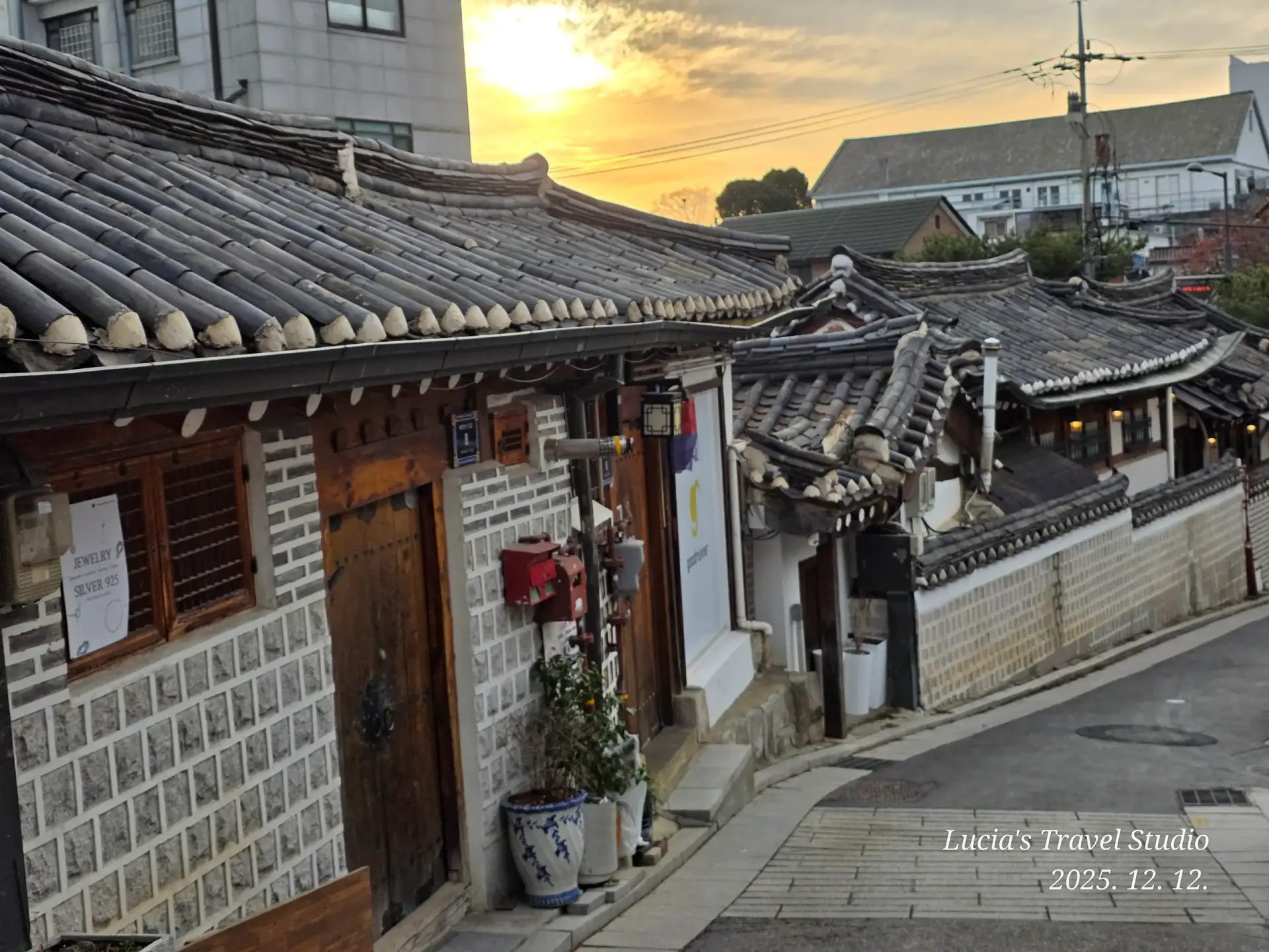 Bukchon Afternoon Walk