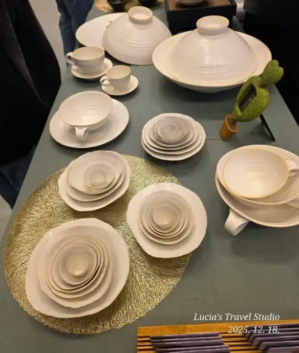 The Beauty of Korean Crafts and Ceramics at COEX — A Glimpse into Today's Korean Culture