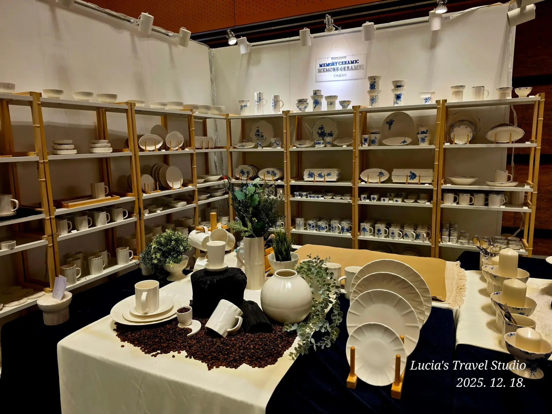 The Beauty of Korean Crafts and Ceramics at COEX — A Glimpse into Today's Korean Culture