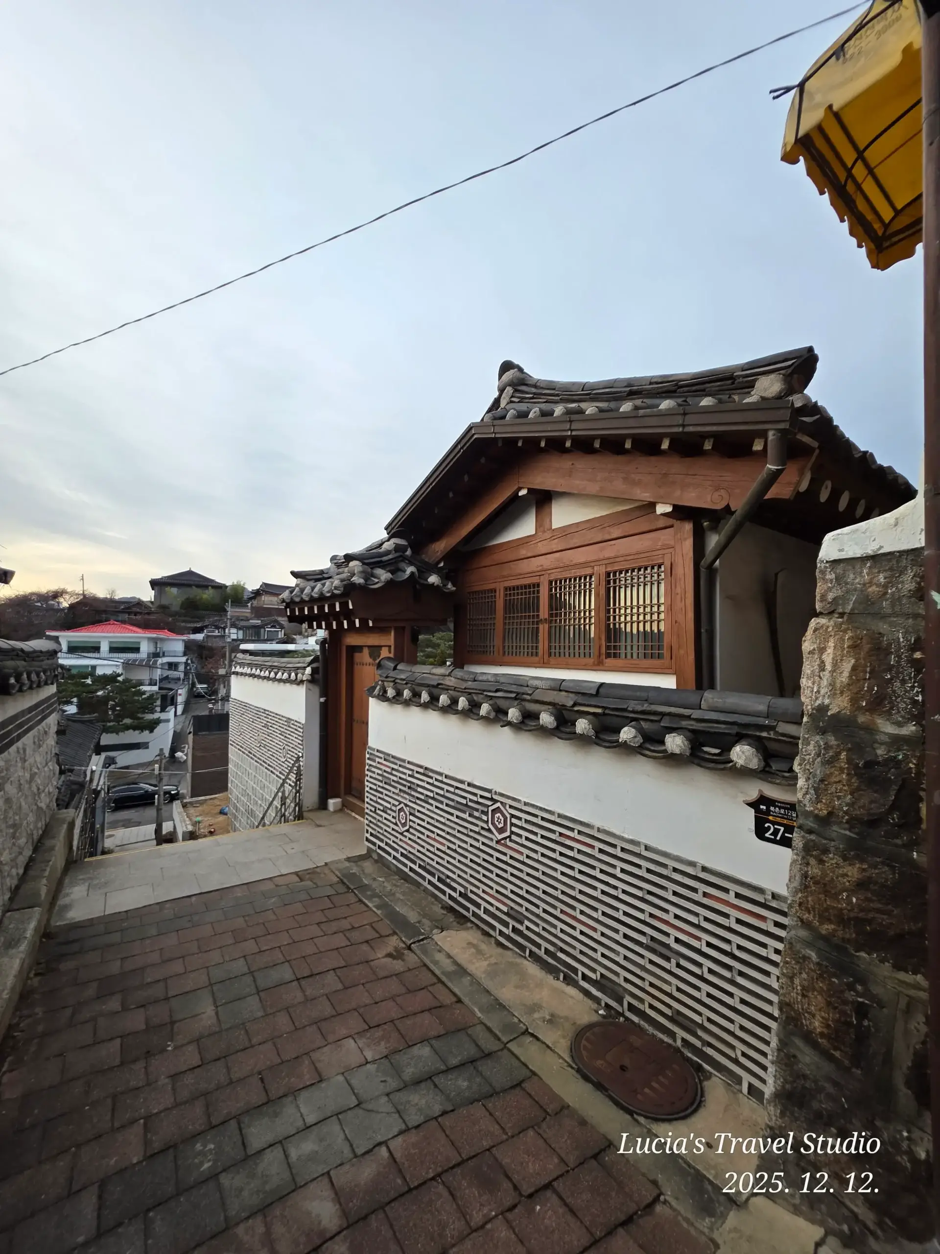 Bukchon Afternoon Walk, K-Demon Hunters Location