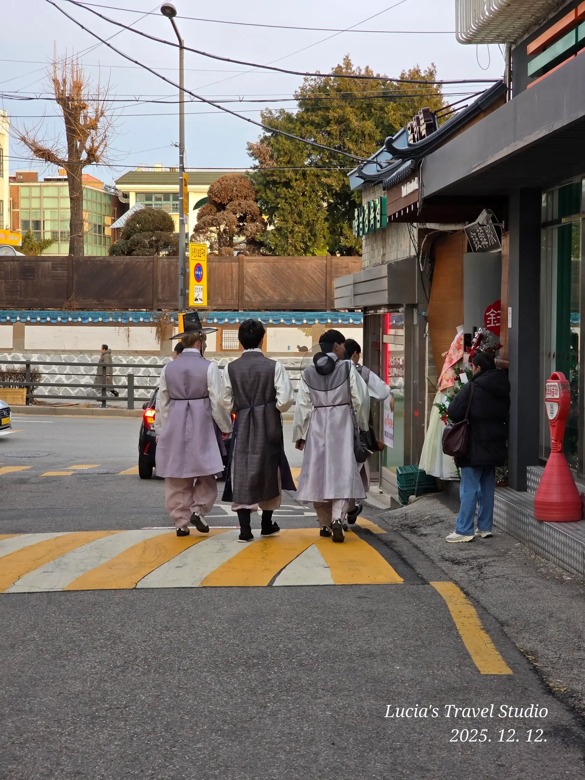Bukchon in the Afternoon: A Quiet, Beautiful Walk Through Seoul’s Hanok Village