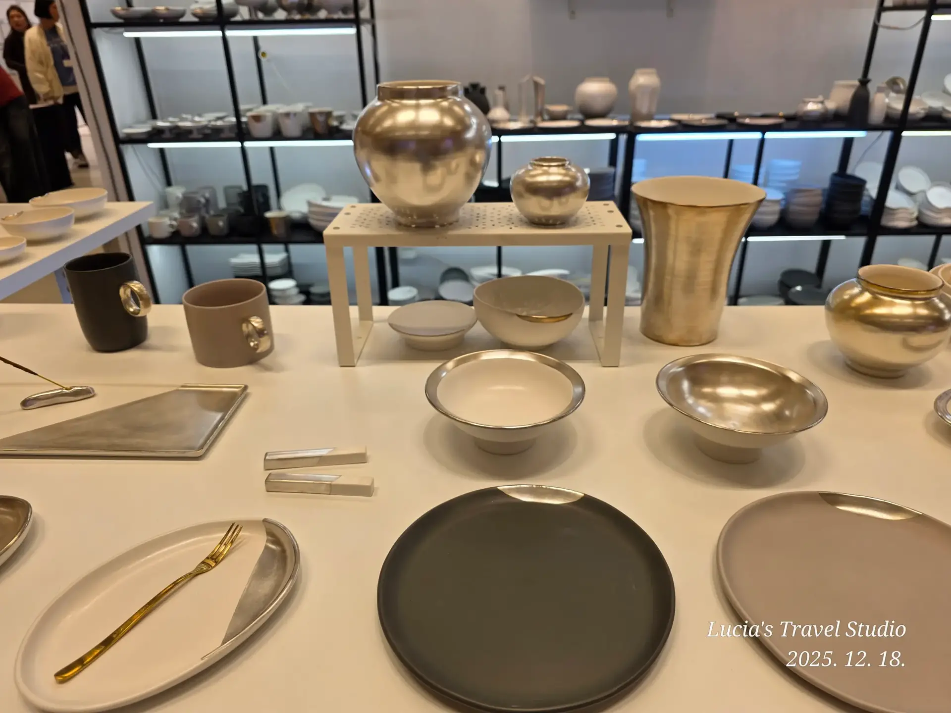 The Beauty of Korean Crafts and Ceramics at COEX — A Glimpse into Today's Korean Culture