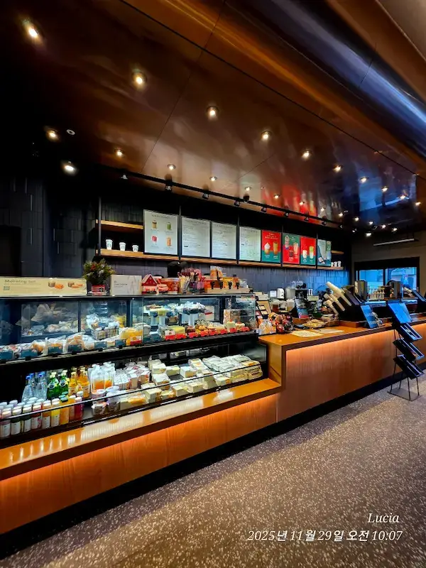 Hyundai Christmas Village 2025 — Beautiful West Seoul Tour 2: Christmas Magic at The Hyundai Seoul & the Alphonse Mucha Exhibition